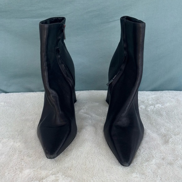 EUC Marc Fisher Women’s Jarli Pointy Ankle Bootie Black Size 10 - Picture 1 of 10